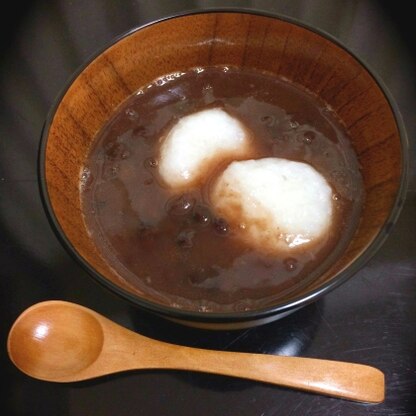 茹で小豆缶の残りで作ってみました。もち米でなんちゃってお餅も作ったら、めっちゃ余ってしまいました、、茹で小豆をもう1缶を買わなきゃかもｗ